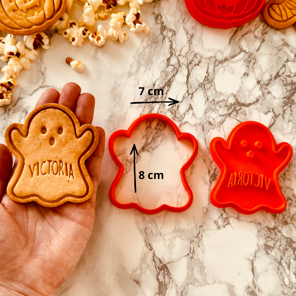 Kit d'emporte-pièces Halloween avec boîte personnalisée.