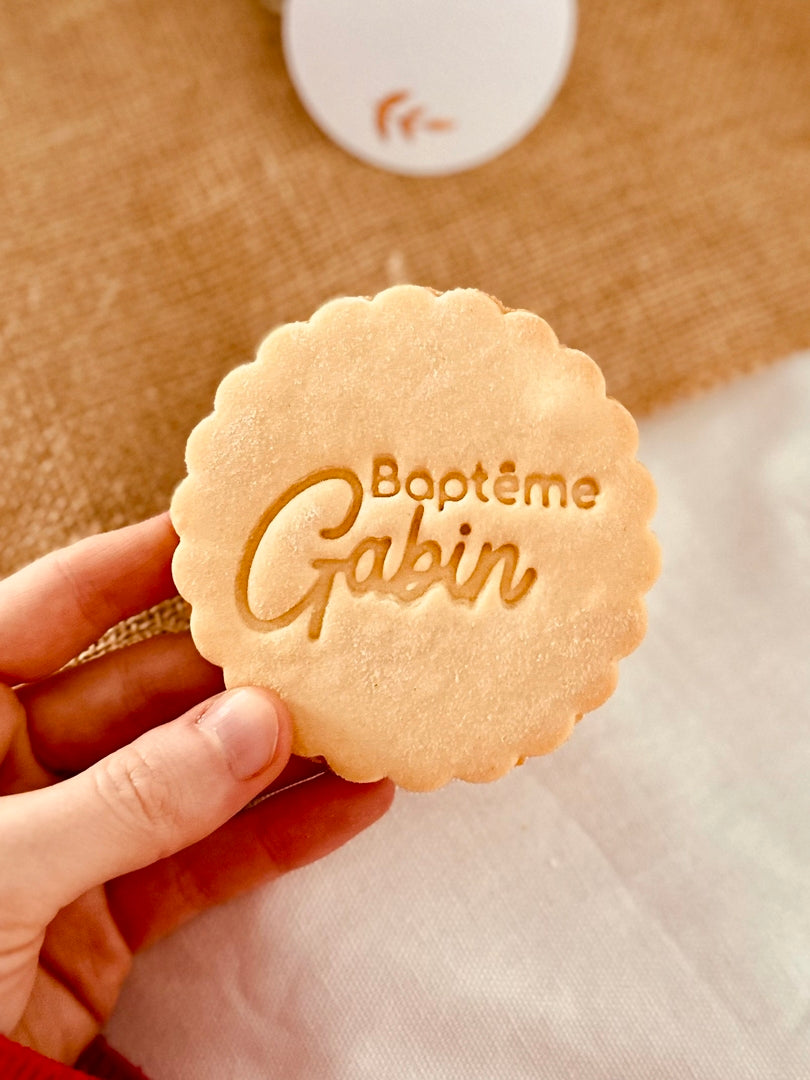 Emporte-pièce baptême personnalisé cadeaux invités biscuits personnalisés