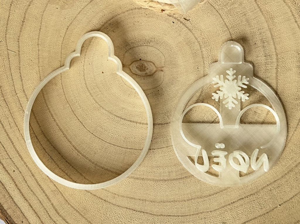 Emporte-pièce de noël boule de noël mickey