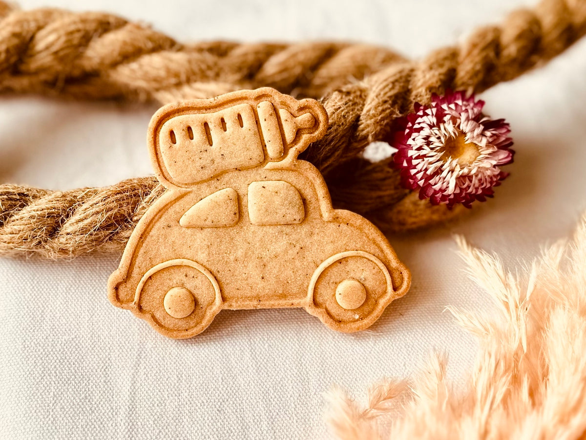 Emporte-pièce voiture biberon baby shower anonce grossesse