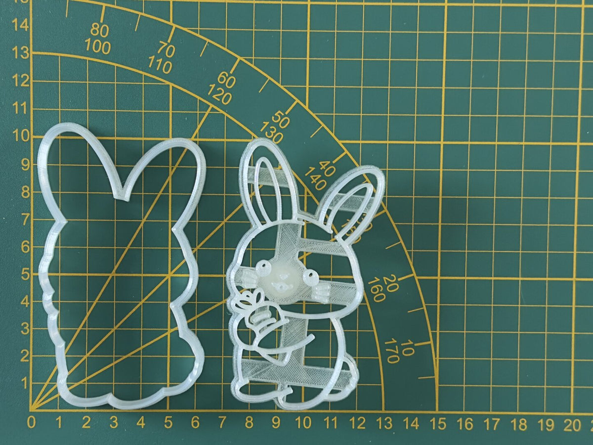 Emporte-pièce lapin avec sa carotte