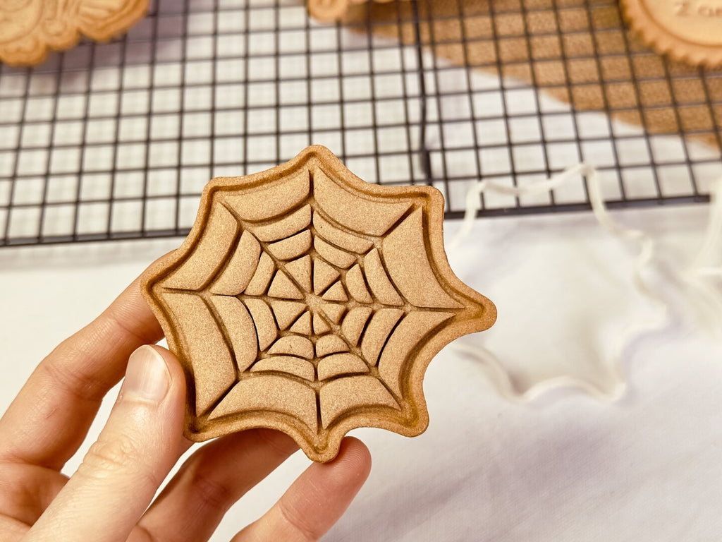 Emporte-pièce spiderman cutter cookie spiderman toile d'araignée masque