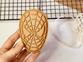 Emporte-pièce spiderman cutter cookie spiderman toile d'araignée masque