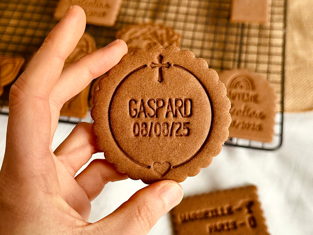 Emporte-pièce baptême personnalisé cadeaux invités biscuits personnalisés