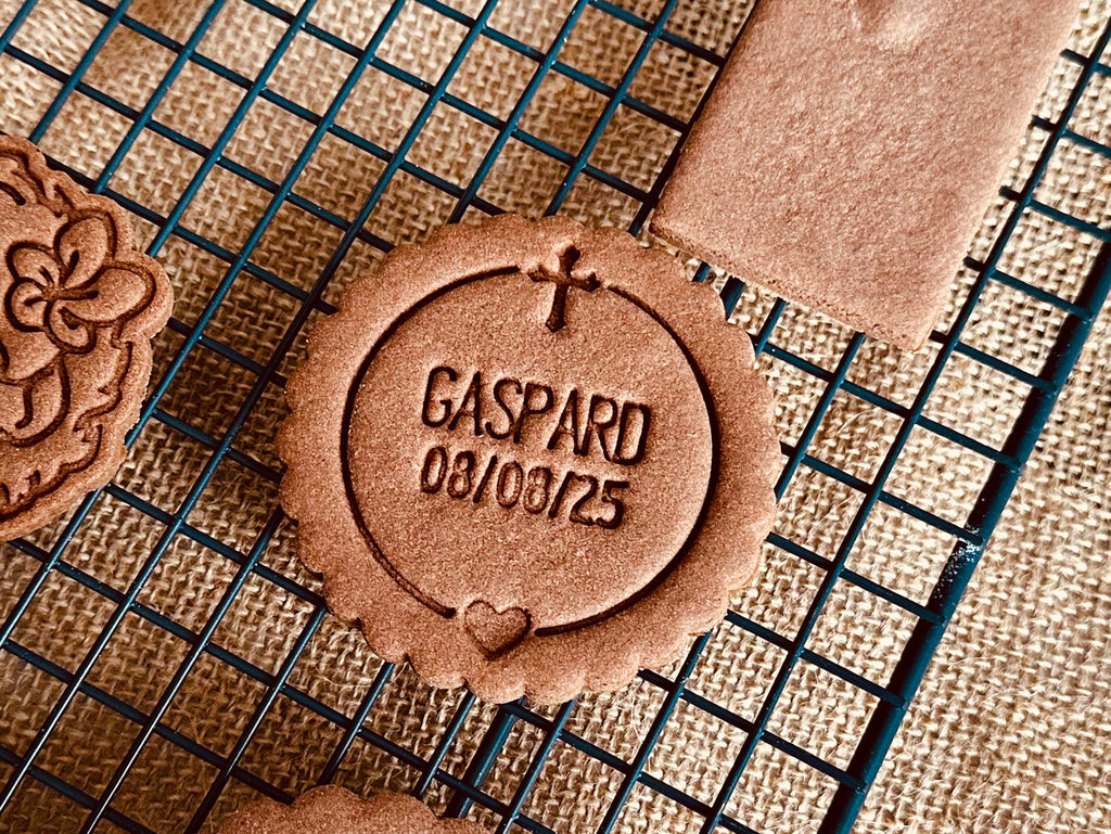 Emporte-pièce baptême personnalisé cadeaux invités biscuits personnalisés