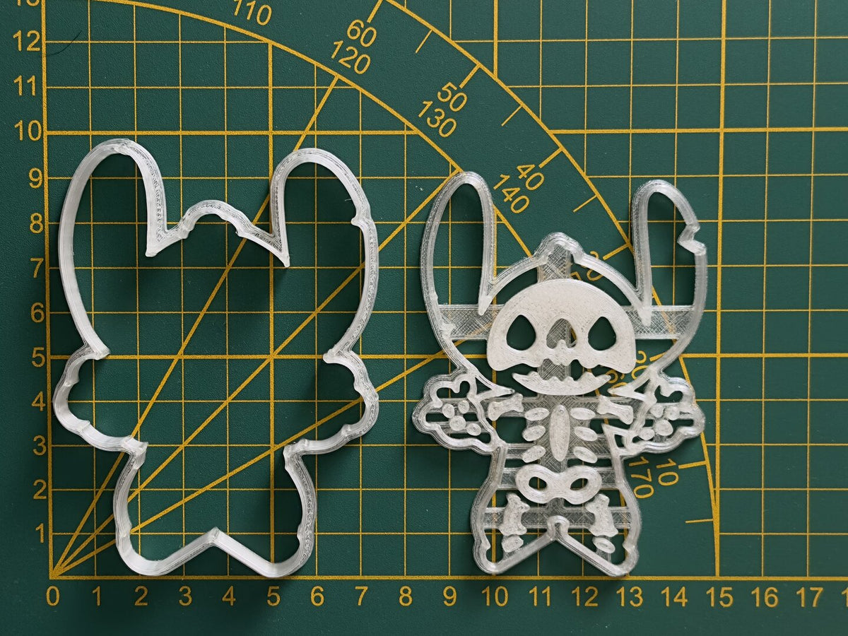 Emporte-pièce Stitch halloween Squelette