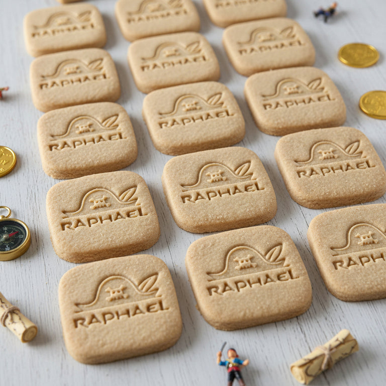 Emporte-Pièce Pirate Personnalisé avec Prénom et Chapeau – Biscuit Anniversaire Enfant Thème Pirate Made in France
