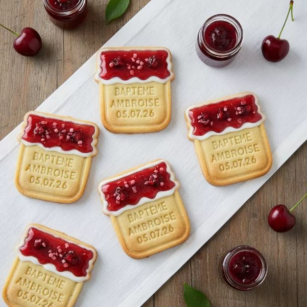 Emporte-pièce baptême personnalisé pot de confiture
